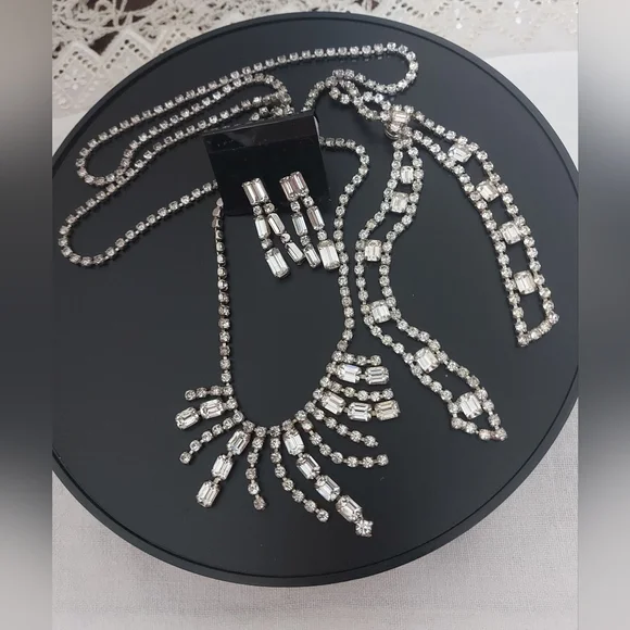 Kramer Rhinestone Earring Set, Backdrop Rhinestone Statement Necklace - Picture 1 of 8